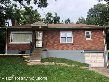 Main picture of 375 Adrian Dr