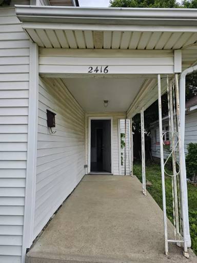 Main picture of 2416 E Lynn St