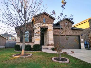 Main picture of 1608 Torre St