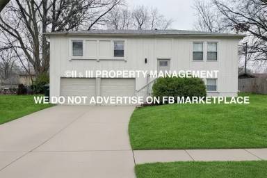 Main picture of 816 S Montclaire Dr