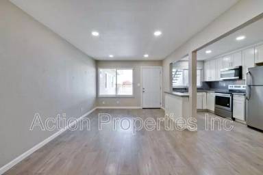 Main picture of 560 Firloch Ave