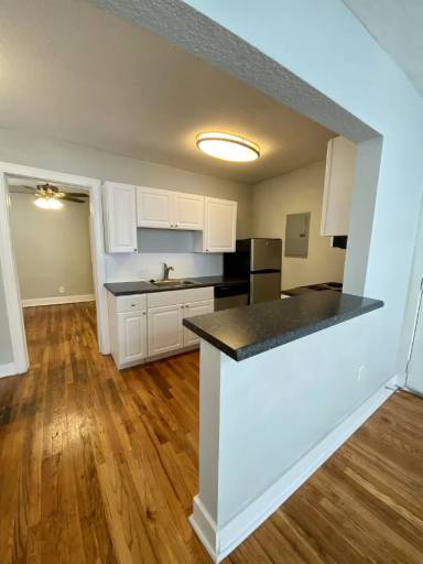 Main picture of 3713 Southwest Trfy