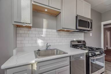 Main picture of 4250 Castleman Ave