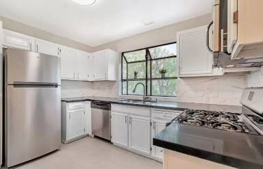 Main picture of 3518 Knollwood Ter