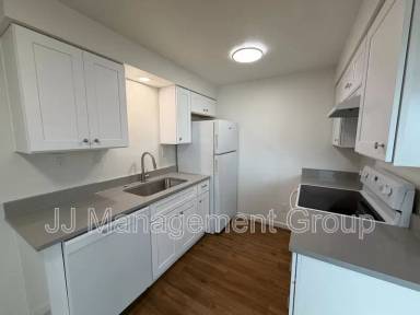 Main picture of 226-230 E 7th Ave Apartments