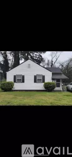 Main picture of 1909 Garrett St