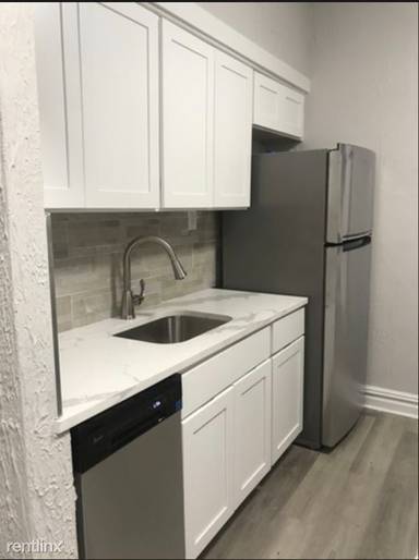 Main picture of 7328 Kennedy Blvd