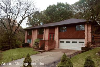 Main picture of 137 Berwyn Rd