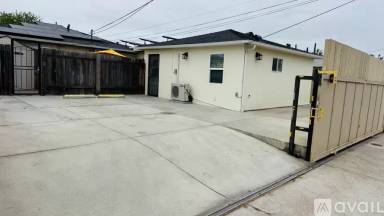 Main picture of 3621 Florence St