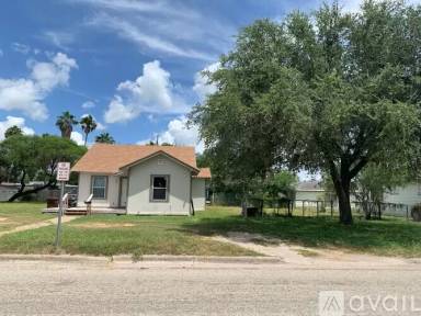 Main picture of 714 W Ella Ave