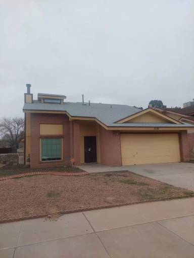 Main picture of 5236 Roger Maris Dr