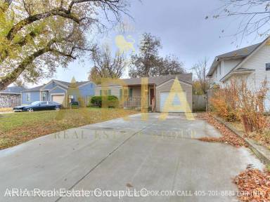 Main picture of 308 W Marshall Dr