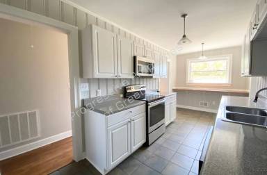 Main picture of 103 E Blue Ridge Dr