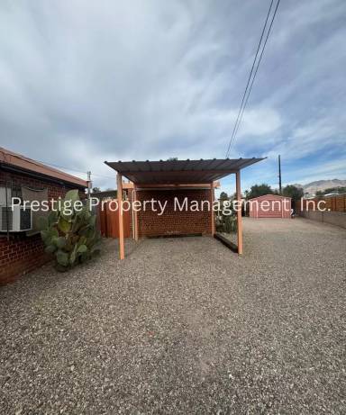 Main picture of 3431 E Cody St