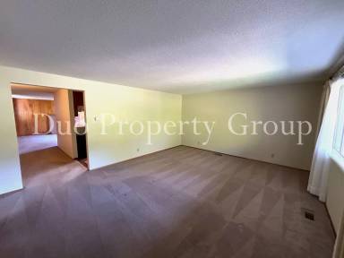 Main picture of 3945 E Amazon Dr