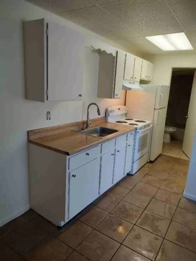 Main picture of 34 Railroad St