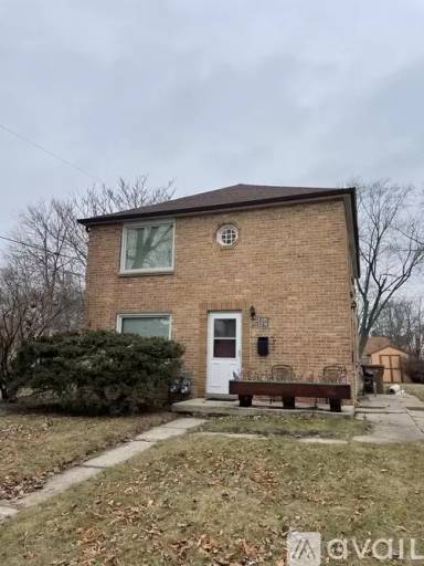 Main picture of 2218 W Raleigh Ave
