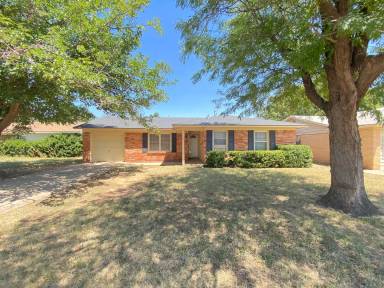 Main picture of 5208 46th St