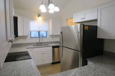 Main picture of 1509 Colonnade Dr