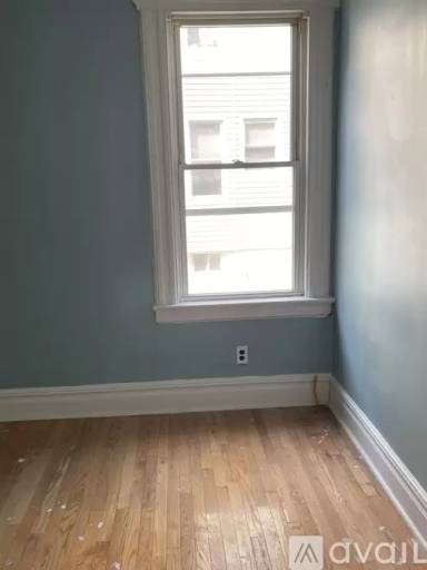 Main picture of 150 Midland Ave