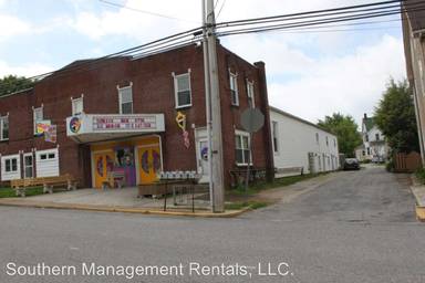 Main picture of 26 E Franklin St