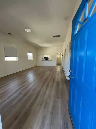 Main picture of 2877-2879 E 7th St