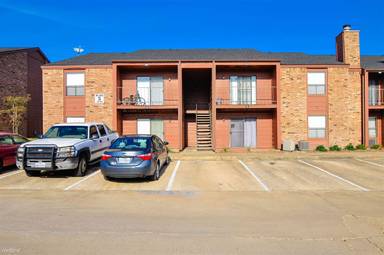 Main picture of 8916 S 3rd Ave