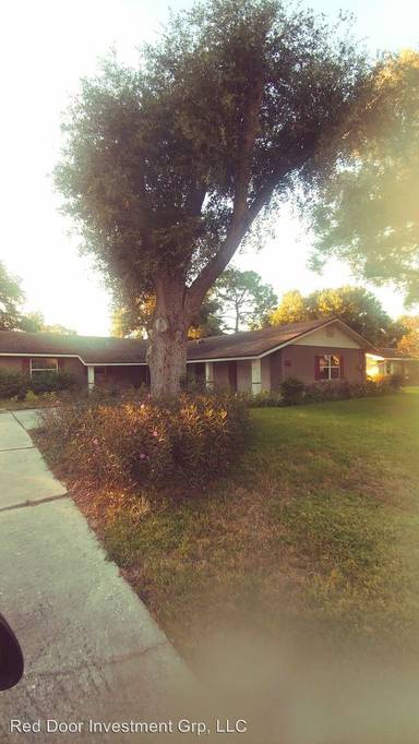 Main picture of 1904 S 9th St