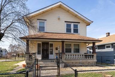 Main picture of 32 N Ewing St