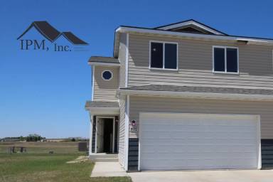 Main picture of 822 Knife River Dr