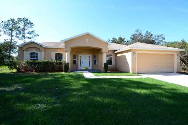 Main picture of 10 Roxbury Ln