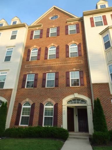 Main picture of 334 Chessington Dr