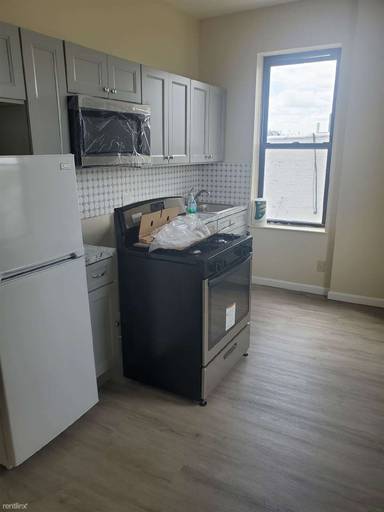 Main picture of 8771 19th Ave