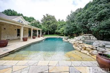 Main picture of 5922 Joyce Way