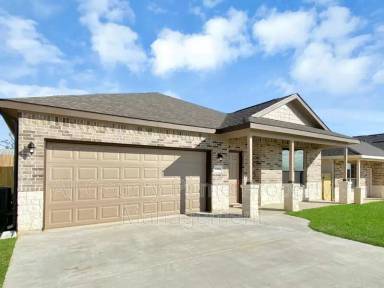 Main picture of 13063 Clearview Dr
