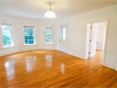 Main picture of 17 Liberty St