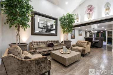 Main picture of 10038 N 96th Way
