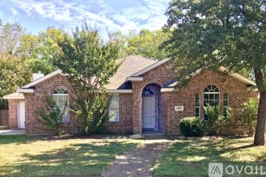 Main picture of 3815 Monte Carlo Ln