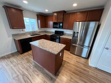 Main picture of 1439 San Francisco St