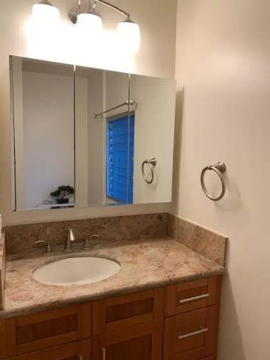 Main picture of 2085 Ala Wai Blvd