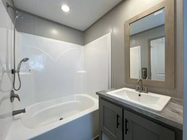 Main picture of 15462 Lewis Rd