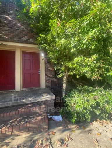 Main picture of 220 Piney Mountain Rd