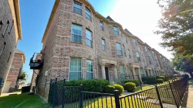 Main picture of Chapel Hill Apartments