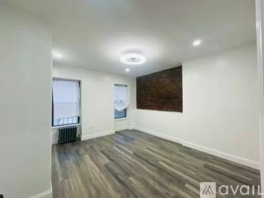 Main picture of 18 Vernon Ave
