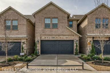 Main picture of 3024 Galveston St
