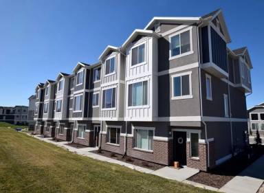 Main picture of 1006 W 1950 S