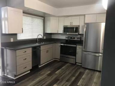 Main picture of Victoria Manor Apartments