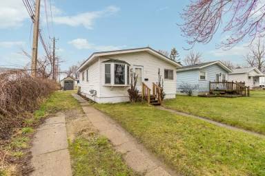 Main picture of 21 E New York Ave