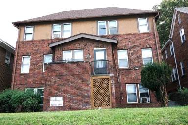 Main picture of 3519 Cuming St