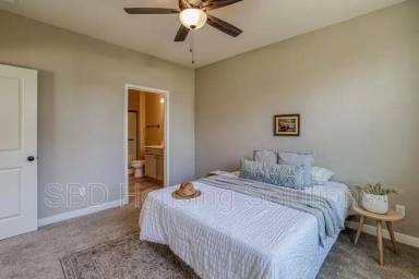 Main picture of 27402 E Oak View Dr